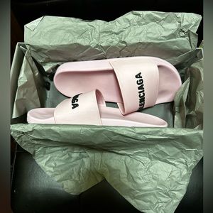 Pre Owned! Balenciaga Pool Women’s Size 9  Pink Piscine Logo Rubber Slides